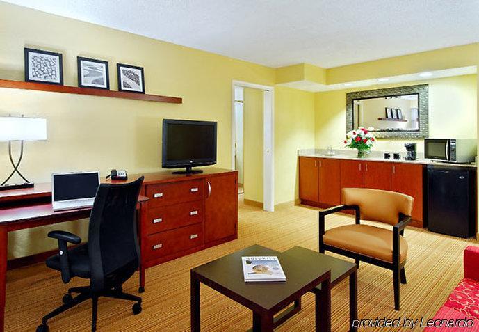 Courtyard Sarasota Bradenton Airport Hotel Bilik gambar