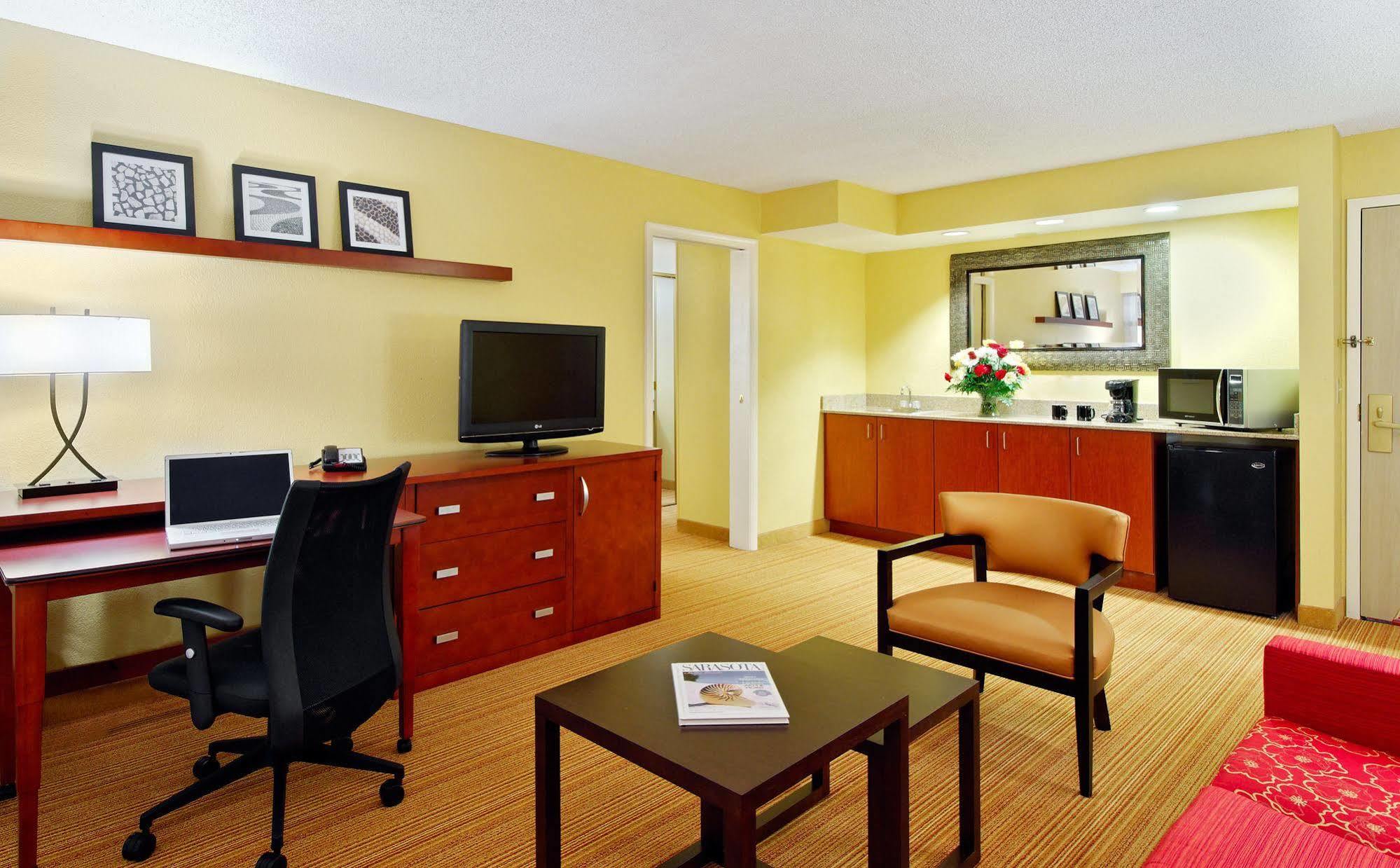 Courtyard Sarasota Bradenton Airport Hotel Luaran gambar
